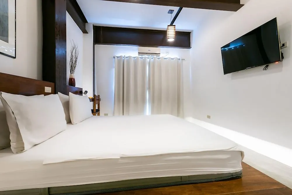 Element Boutique Hotel Makati City