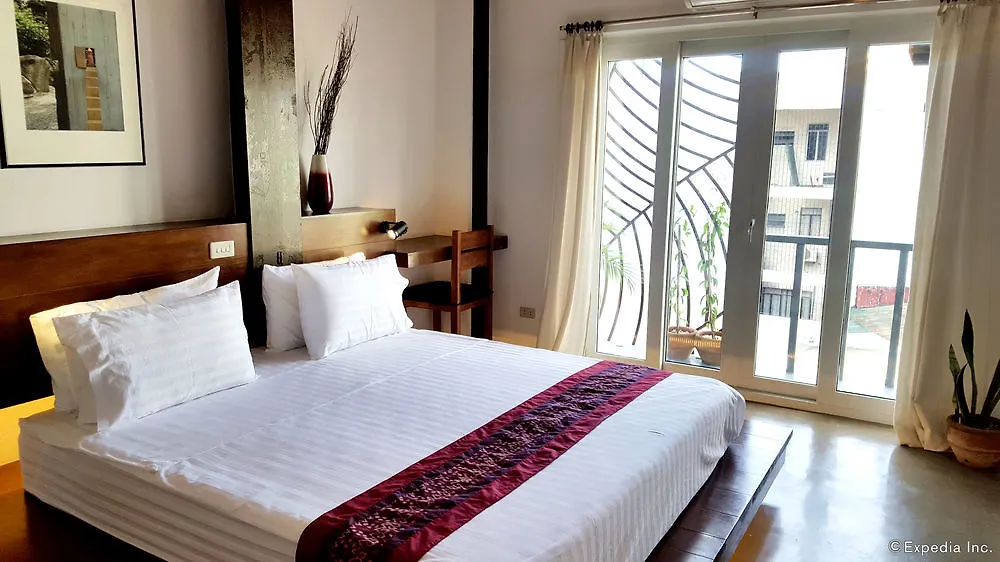 Element Boutique Hotel Makati City