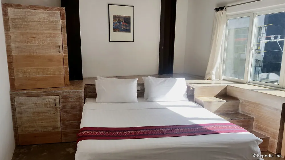 Element Boutique Hotel Makati City