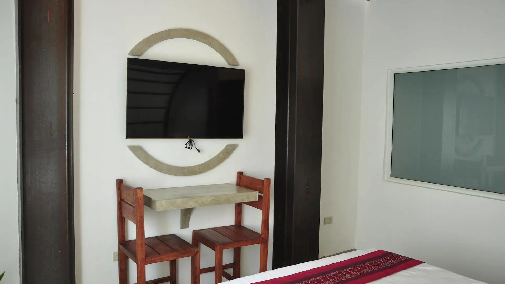 Element Boutique Hotel Makati City